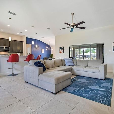 Centrally Located Cape Coral Oasis On Fresh Water Villa Esterno foto